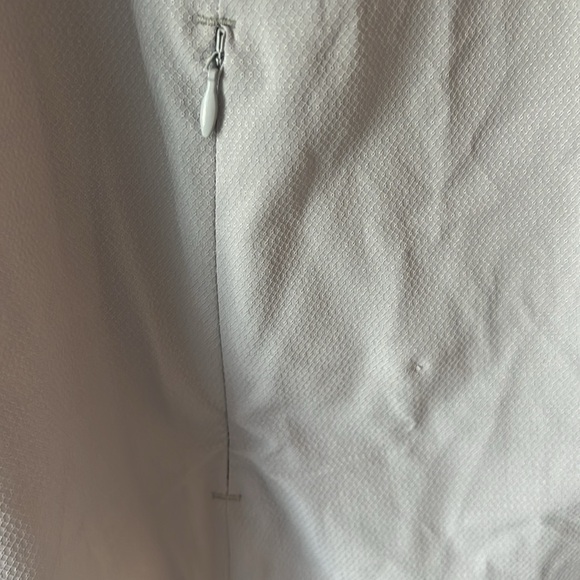 Eddie Bauer Women's Adventurer Sleeveless Shirt - Picture 4 of 6